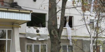 O nouă explozie zguduie România! Deflagrație puternică într-un bloc din Bistrița — o femeie rănită și 17 oameni evacuați