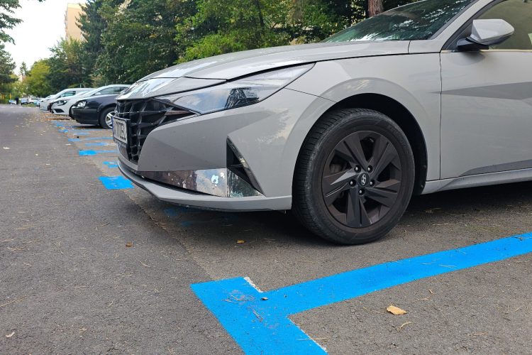 Puține, dar și acelea pe bani! Parcări cu plată pe două străzi din Baia Mare