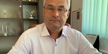 Un primar cunoscut spune că miniștrii PNL par ar fi de la USR!