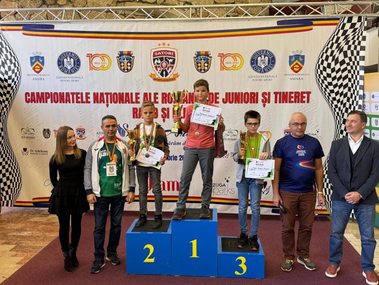 Rezultate remarcabile pentru Academia Maramureș la Campionatul Național de șah rapid și blitz pentru juniori
