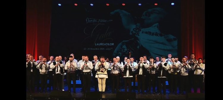 Gala Festivalului Internațional „Dumitru Fărcaș” – Tradiția merge mai departe, prin mâinile și sufletul tinerilor artiști!