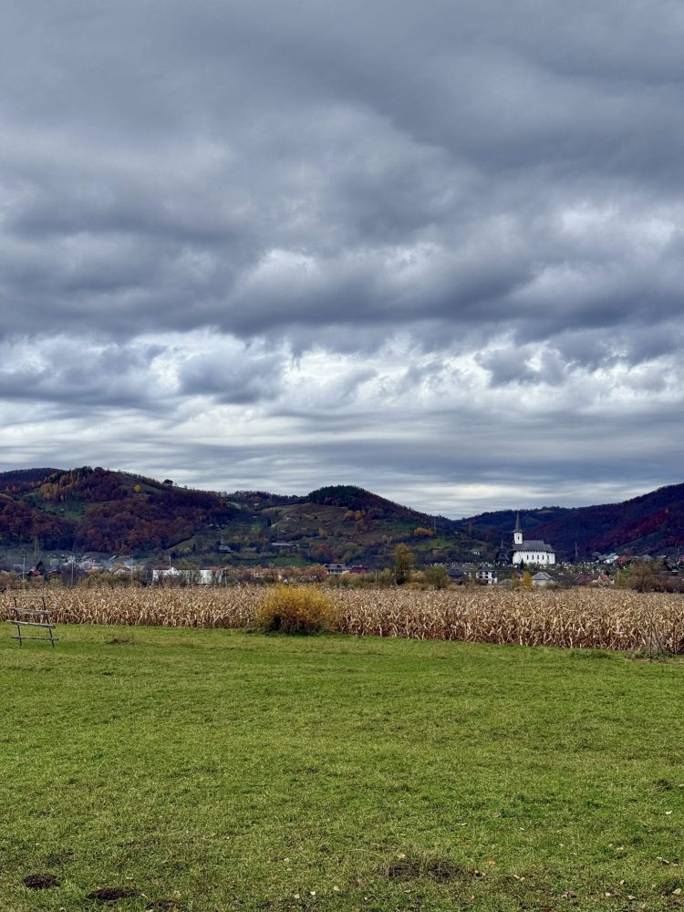 Editorial: România micilor primării — când satul gol are buget, dar n-are oameni
