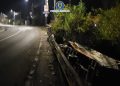 Accident în toiul nopții la Sighetu Marmației. O autoutilitară s-a răsturnat după ce a rupt balustrada unui pod
