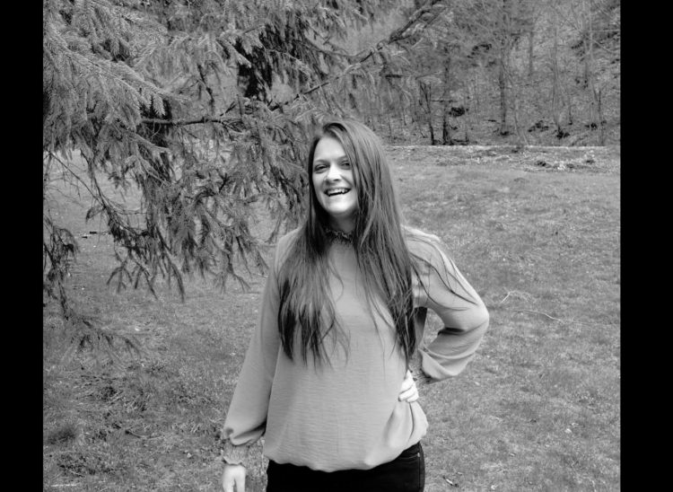 „Drum lin spre cer, draga surioară” — Mesaj sfâșietor după tragedia din Câțcău, unde doi tineri și-au pierdut viața