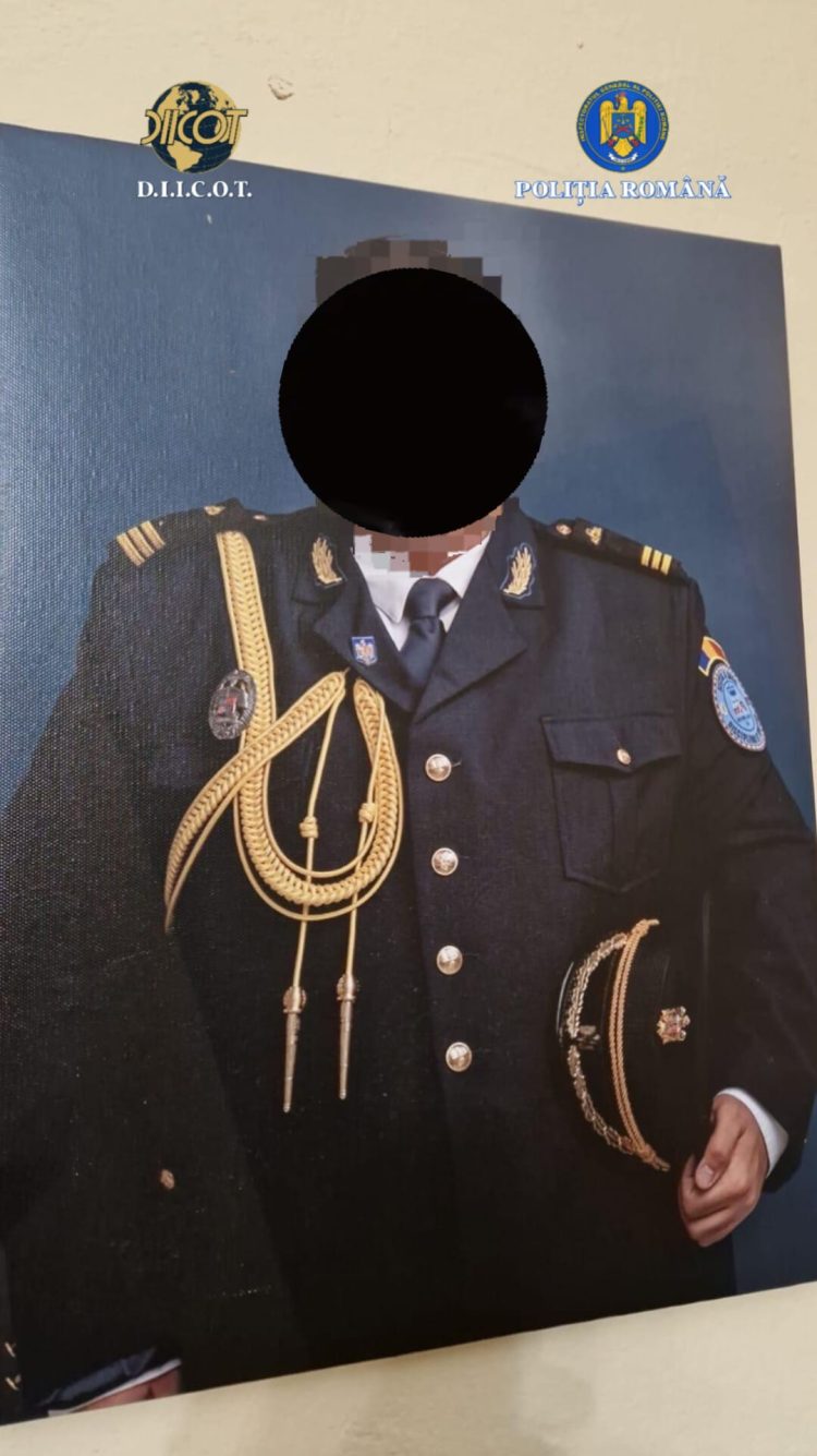 FOTO și VIDEO: Se dădea angajat SRI și a recrutat o întreagă echipă. L-au săltat mascații și l-au luat la întrebări