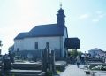 Luminații. Sfinte liturghii pentru cei răposați, celebrate la Capela Sfânta Rozalia din Baia Mare
