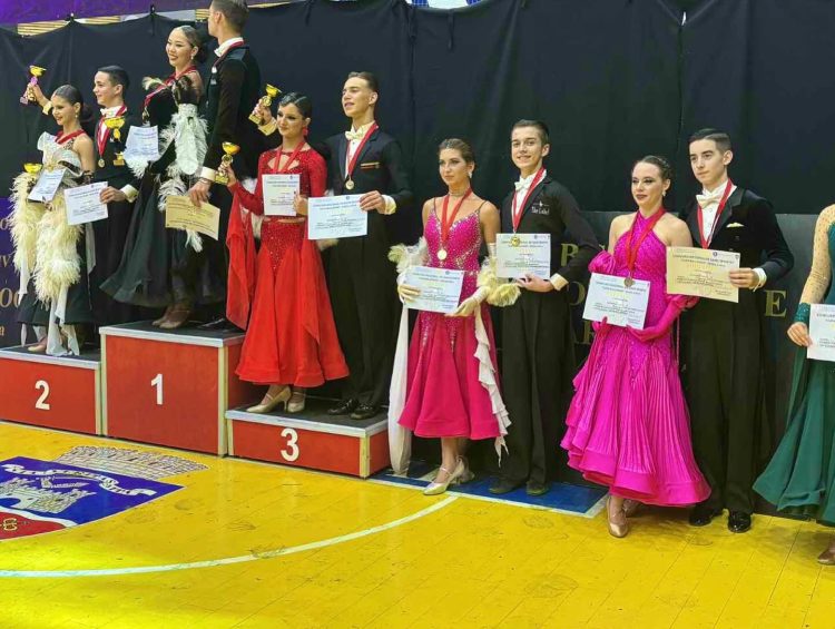 FOTO: Dansatorii de la Galactic, pe podium la Concursul Național de dans sportiv ,,Cupa Balroom’’