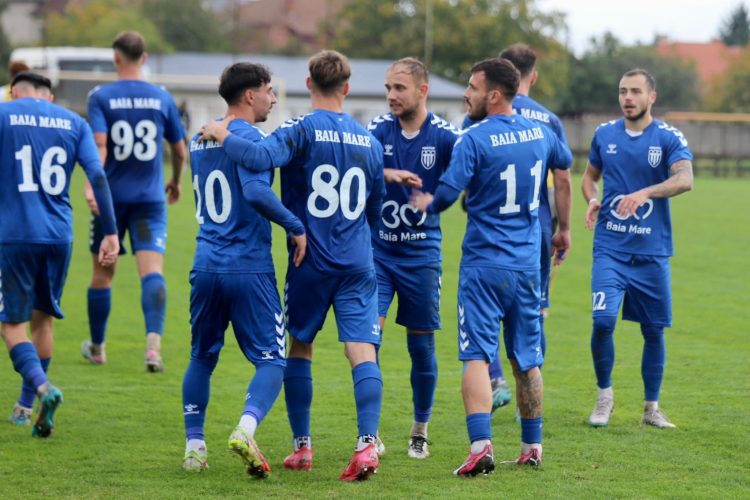 Fotbal: Minaur câștigă la Satu Mare și urcă pe primul loc în clasament