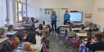 Întâlnire de poveste a elevilor din Cavnic cu jandarmii montani în Săptămâna Verde – galerie foto