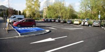 Atenție băimăreni: se scot la licitație 386 de locuri de parcare!