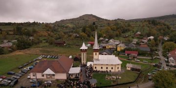 A fost târnosită biserica Parohiei „Sfinții Arhangheli Mihail și Gavriil” din Trestia