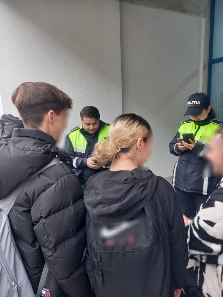 Polițiștii băimăreni pentru siguranța în școli