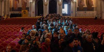 Pelerinajul de la Catedrala Națională s-a încheiat. 315.000 de credincioși au trecut prin Sfântul Altar