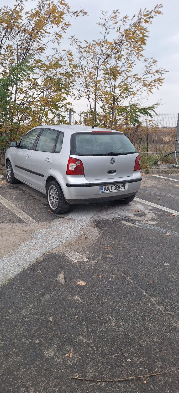 Mașina unui maramureșean încurcă lucrările de modernizare la Aeroportul Satu Mare