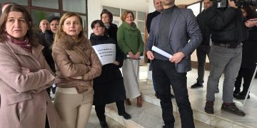 Salariile pentru luna august ajung azi pe cardurile angajaților DGASPC!