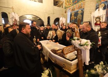 Tânărul seminarist Alexandru Nicușor Guțeniuc, condus pe ultimul drum pământesc