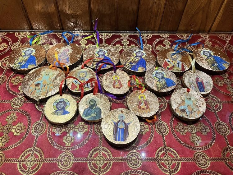 Ateliere de colinde și pictură pentru tinerii din Recea, organizate în Postul Crăciunului