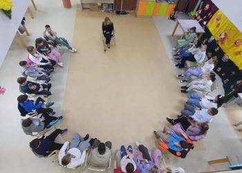 Lecție despre respect și prietenie la Centrul Rivulus Pueris, cu participarea elevilor de la Școala „Nichita Stănescu”