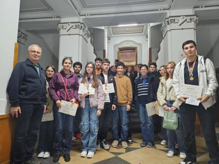 Rezultate de excepție pentru elevii „lucaciști” la competițiile interjudețene de matematică