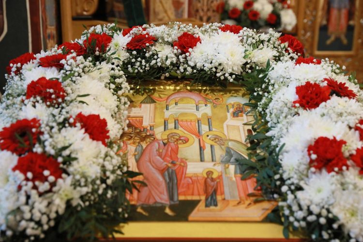 FOTO: Hramul Paraclisului Episcopal