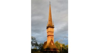 Hram la Biserica greco-catolică Sfinții Arhangheli Mihail și Gavril din Șurdești