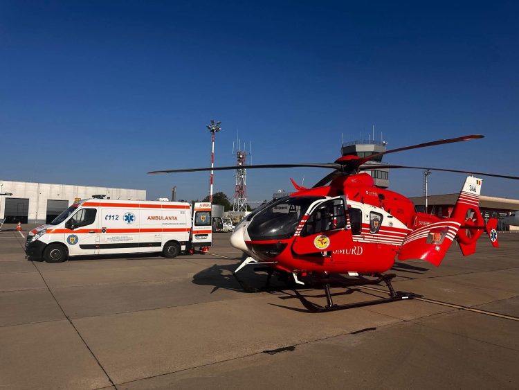 Explozie urmată de incendiu într-un bloc de locuințe