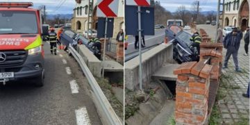 Grav accident la Dănești. Șoferul a fost transportat la spital – foto