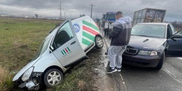Impact între două autovehicule în Baia Mare – foto