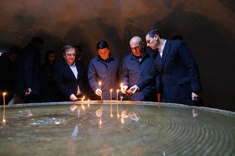 Președintele PNL, Ilie Bolojan, a onorat memoria victimelor comunismului