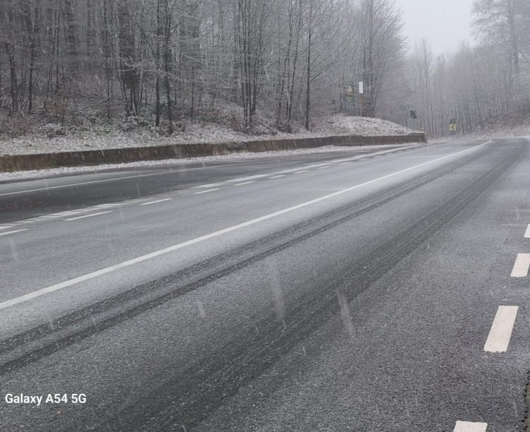 Dimineață rece în Maramureș. Temperaturi negative la munte și ceață pe arii restrânse