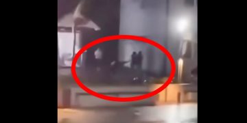 Bătaie cu furci și topoare în Târgu Lăpuș – tinerii și-au „măsurat puterile” chiar în fața primăriei