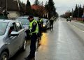 Poliţiştii acţionează pentru respectarea regulilor de circulație: 90 de autovehicule au fost verificate