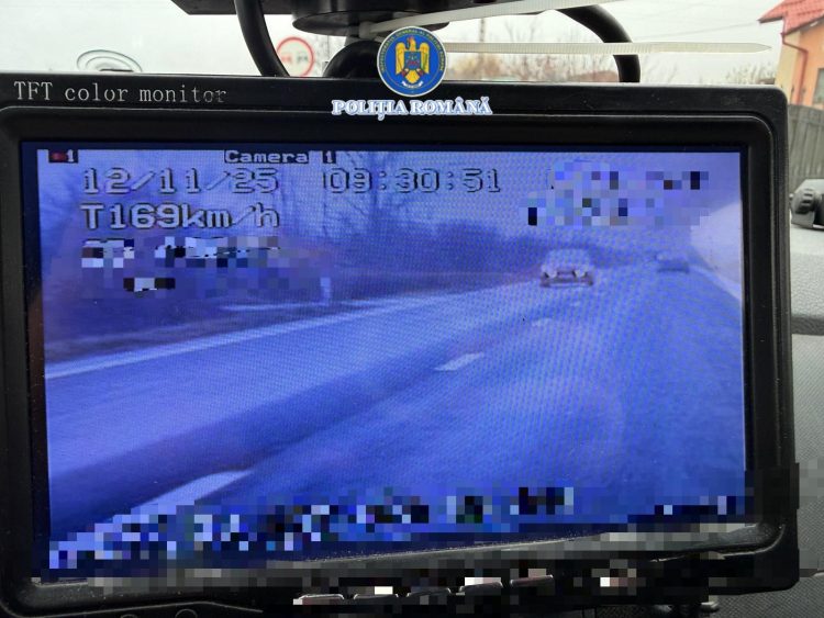 Inconștiență pe șosea. 169 km/h în condiții de ploaie și vizibilitate redusă
