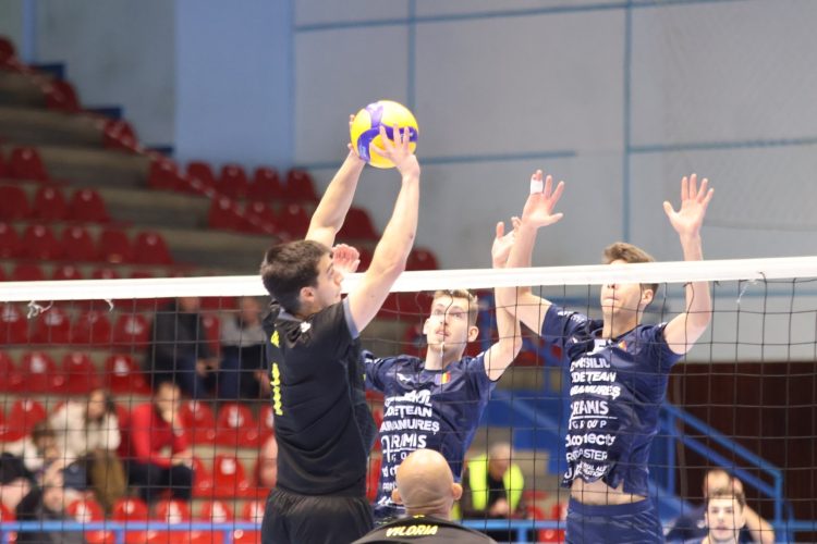 Volei. Înfrângere pe teren propriu pentru Știința Explorări Baia Mare