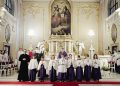 În Biserica romano-catolică Sfânta Treime din Baia Mare au fost prezentați copiii care vor primi Prima Împărtășanie în 2026