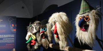 Măști tradiționale din Maramureș, expuse la Muzeum regionu Valašsko din Vsetín