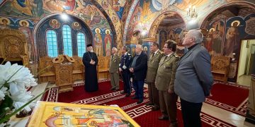 Vizită a cadrelor militare la Centrul Eparhial