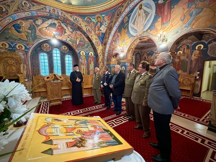 Vizită a cadrelor militare la Centrul Eparhial