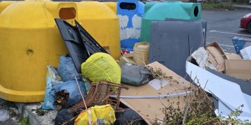 Rampă de gunoi improvizată în Centrul Vechi al orașului