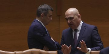 PSD amenință cu ieșirea din coaliție dacă USR rămâne la guvernare!