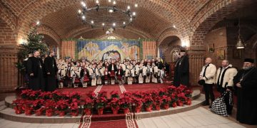 Glas de colind și suflet de Maramureș: Coconii din Bârsana, vestitori ai sărbătorii în Baia Mare