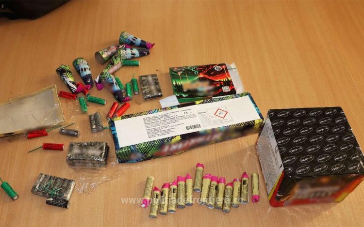 Acțiune a Poliției de Frontieră. Materiale pirotehnice confiscate, dosare penale întocmite la Sighetu Marmației