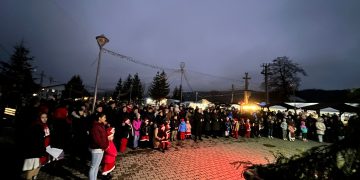 Crăciunul a prins viață la Lăpuș: colind, credință și oameni uniți la „Feerie de Iarnă”