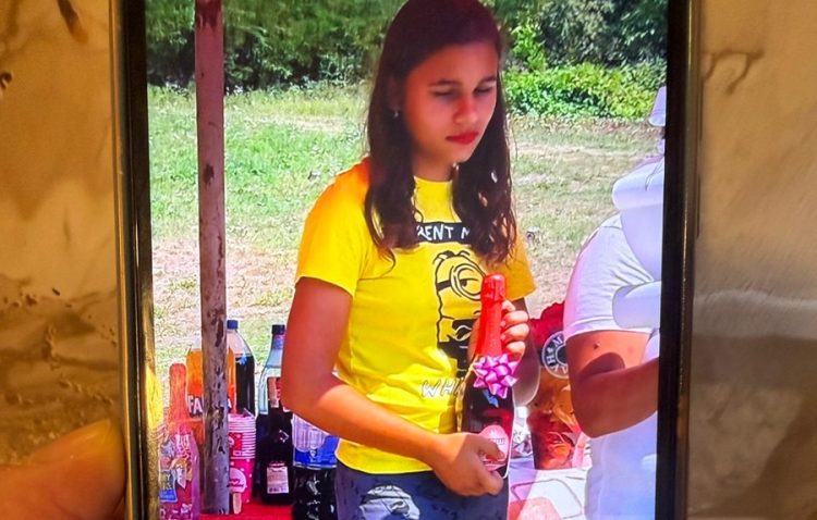 Lingurar Alexandra, de 15 ani, din Ilba, a dispărut de acasă. Ați văzut-o?