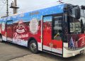Autobuzul lui Moș Crăciun pornește la drum prin Baia Mare. Magie pe roți pînă în 31 decembrie