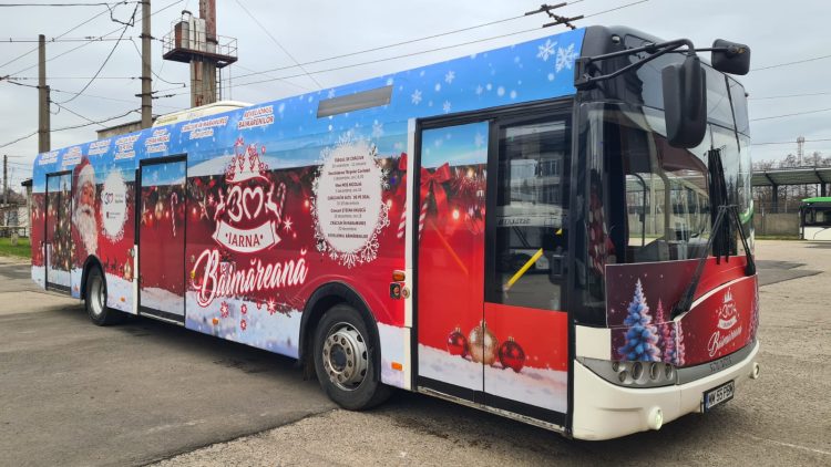 Autobuzul lui Moș Crăciun pornește la drum prin Baia Mare. Magie pe roți până în 31 decembrie