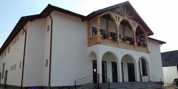 Acțiune de informare și prevenire la Dragomirești: „Dumnezeu te-a creat pentru cer, nu pentru praf”