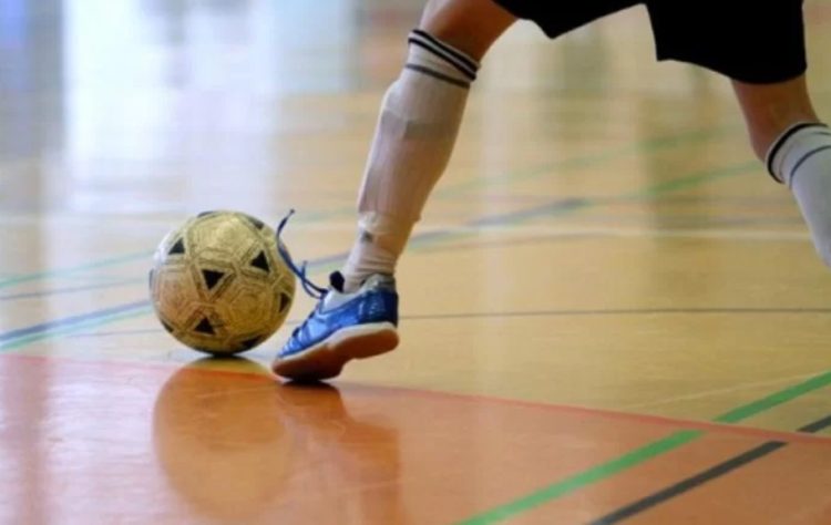 Cupa Minerul la fotbal în sală. Azi despre Labradorii