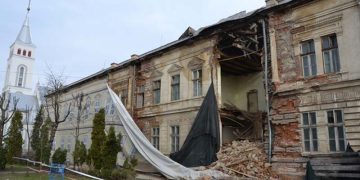 BAIA MARE: PESTE 50 DE CLĂDIRI NEÎNGRIJITE, IDENTIFICATE ÎN NOUL INVENTAR. IMPOZITELE AR PUTEA CREȘTE CU 500%