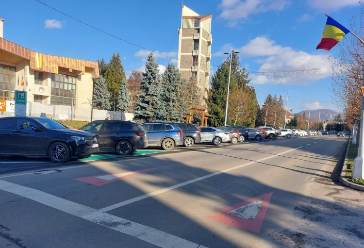 „Parcările roșii” – o noutate pentru 2026 în Baia Mare